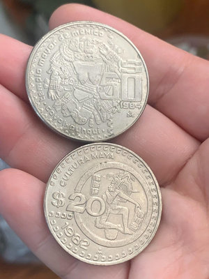 【二手】 ！多套隨機發，墨西哥1982年50比和20索大硬幣228 紀念幣 錢幣 收藏【奇摩收藏】