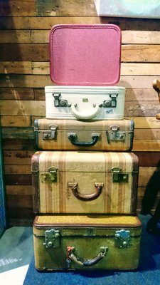 Vintage Americana。復古事 1940-50年代 手提行李箱 美式復古 旅行箱 古董 美國古董