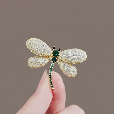 高檔精致歐美蜻蜓胸針奢華小眾西裝胸花設計感別針領針防走光配飾