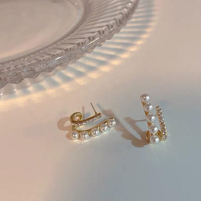 】珍珠鋯石銀針耳環 現貨 銀針 針 s925銀 珍珠耳環 耳針耳環