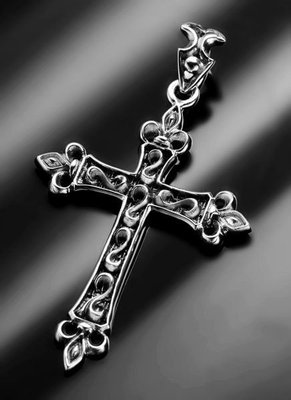 【創銀坊】聖歌德 十字架 925純銀 墜子 龐克 哈雷 騎士 上帝 克羅心 耶穌 基督教 天主教 項鍊 (P-7603)
