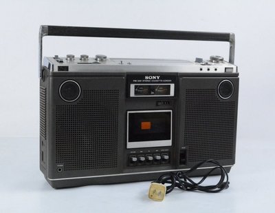 SONY CF-570S 古董手提收音機  重約 7.3kg　限台中面交
