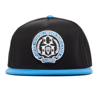 【REBEL8】U of 8 BLUE SNAPBACK (黑色/水藍色)可調節帽子