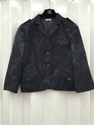 義大利進口精品服飾二手MIU MIU 壓花軍裝短版西裝休閒外套尺寸42