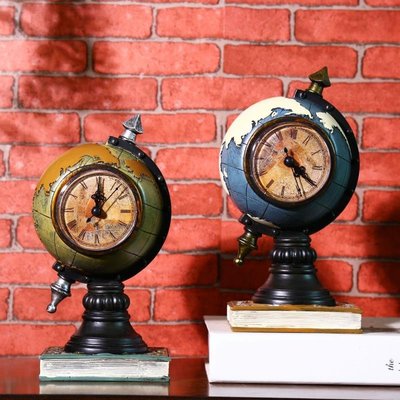 擺件 時尚創意家居裝飾品擺件樹脂工藝品復古地球客廳時鐘臺鐘表