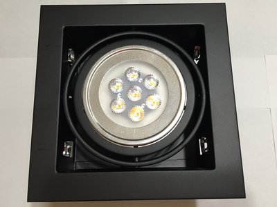 LED方盒燈 單燈 AR111高亮度 LED 崁燈 7珠9W 黑框/白框 台灣製造 可取代傳統省電燈泡 全電壓 保固一年