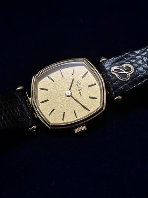 瑞士古董錶 Certina 雪鐵納 手動上鍊機械女錶，整只原裝，錶徑21.5x23mm，高貴典雅，保養完成免再花錢，此錶約60's 錶殼設計沒有防水