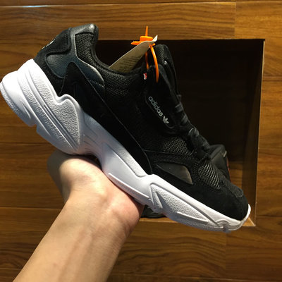 Adidas Originals W Falcon 復古 黑白 麂皮 老爹鞋 慢跑鞋 男女鞋 B28129