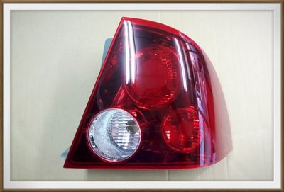 【帝益汽材】FORD 福特 TIERRA RS 00-06年 後燈 尾燈 副駕駛邊《另有賣電動窗開關、水幫浦、李子串》