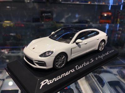 吉華科技@ 1/43 原廠 Porsche Panamera Turbo S e-Hybrid Executive 白色