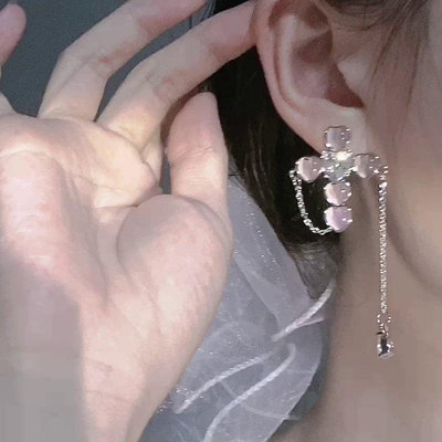 【熱賣精選】鋯石愛心十字架鏈條耳釘女小眾設計感粉水晶耳環高級感輕奢耳飾