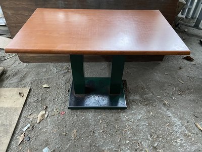 二手 四人餐桌 咖啡廳桌子 營業用餐桌 木紋色塑合桌板 B022