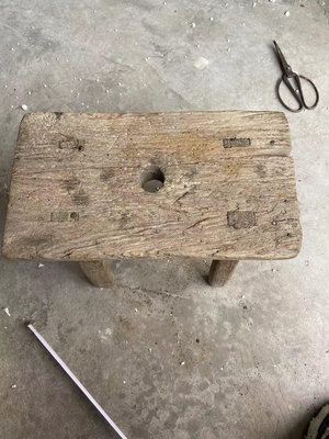 【二手】老物件老板凳老凳子矮凳子燒火凳，老木頭風化木紋，收來就是這 古董 古玩 收藏 【華夏禦書房】-1648