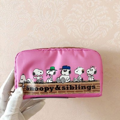＊米猜Shop＊LeSportsac x Snoopy 粉色史努比 6511 中號 化妝包 收納包 手拿包 零錢包鑰匙包
