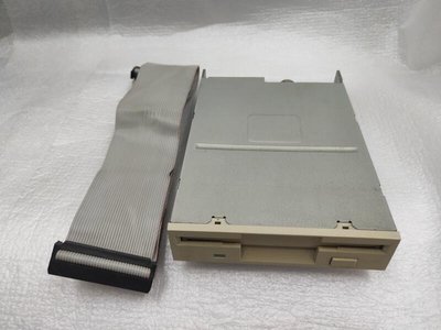 TEAC FD-235HF 1.44 MB 3.5" Floppy Disk Drive 軟碟機 附排線