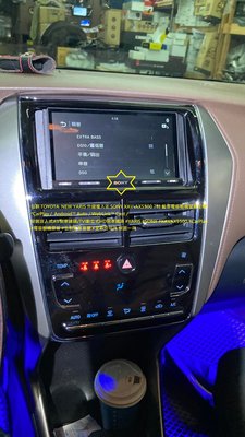 弘群 TOYOTA  NEW YARIS 升級植入㊣ SONY XAV-AX5500 7吋 藍芽電容輕觸螢幕主機*Car