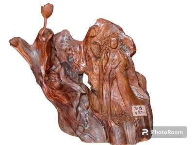 桃園國際二手貨中心(收藏品出清)------品像漂亮 台灣紅檜雕刻 寶瓶觀音 淨水觀音 很沉 根部料