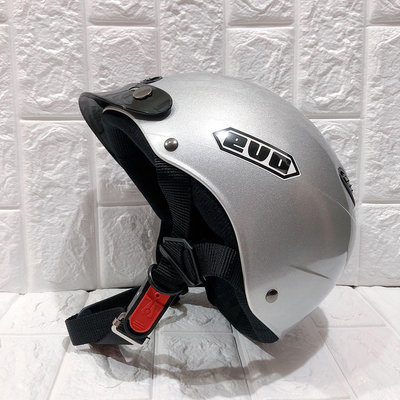 evo helmets 全新安全帽/銀灰色/適用於未滿125cc之非賽用機車