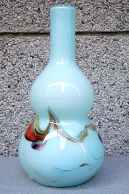 台灣早期｜葫蘆花瓶 瓶身流繪｜藍色奶油玻璃