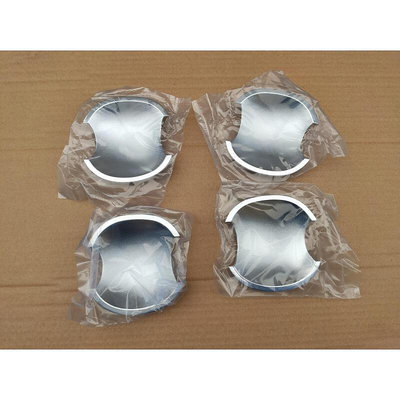 台灣現貨現貨🔥鈴木 SUZUKI SX4 專用銀色門碗 門框 門腕貼 碗公罩