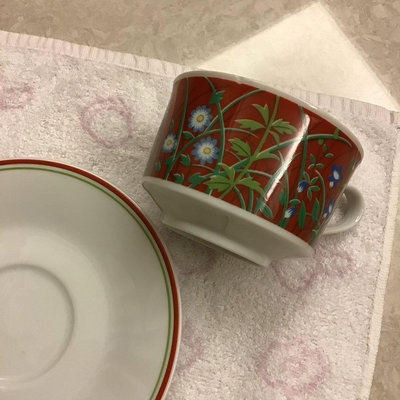 日本🇯🇵Noritake 紅色花草骨瓷咖啡杯盤組 無損 全新 限量絕版