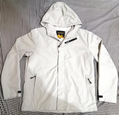 outdoor 戶外 衝鋒衣 風衣 外套 夾克 (米白色)