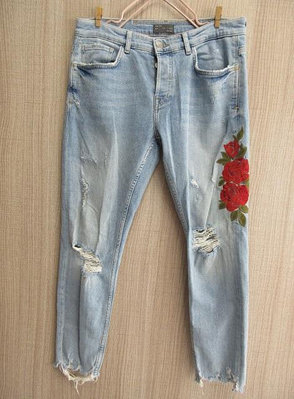 9463~ (男裝/中性男女可) ZARA MAN 紅玫瑰刺繡洗白刷色牛仔褲~EUR-42
