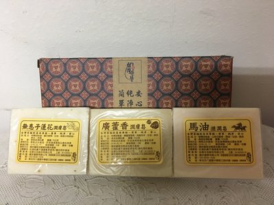 台灣茶摳 手工皂禮盒 (馬油滋潤皂+廣藿香潤膚皂+無患子蓮花潤膚皂) 3入 2024年