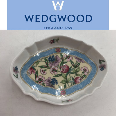 【皮老闆二店】二手真品 WEDG WOOD 瓷器 花紋 小盤子 碟子 飾品盤 白565