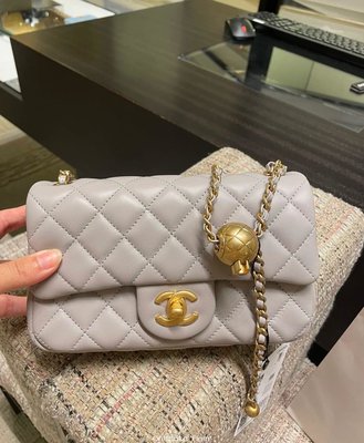 二手CHANEL CF20CM 淺灰色大Mini金屬球口蓋包 AS1787