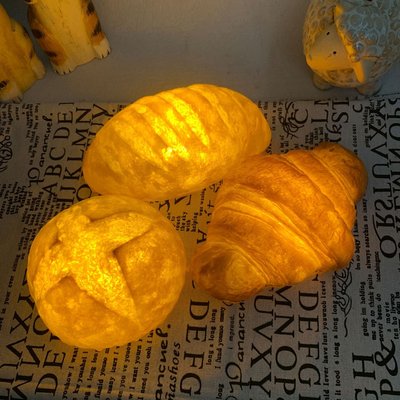 牛角麵包燈 可頌麵包燈 造型燈 交換禮物 擺飾 發光的麵包 中華一番閃亮登場?