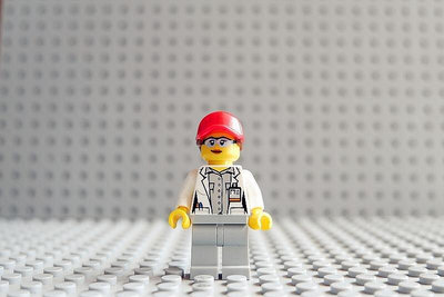眾誠優品 LEGO 樂高 城市人仔 編號未知 戴帽子的科學家 博士戴眼鏡 LG791