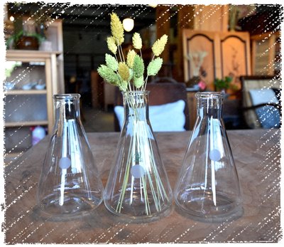 ^_^ 多 桑 台 灣 老 物 私 藏 ----- 迷人小氣泡的台灣早期老玻璃瓶(C)單個價