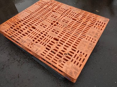 二手棧板 / 二手重型塑膠棧板  各式棧板.