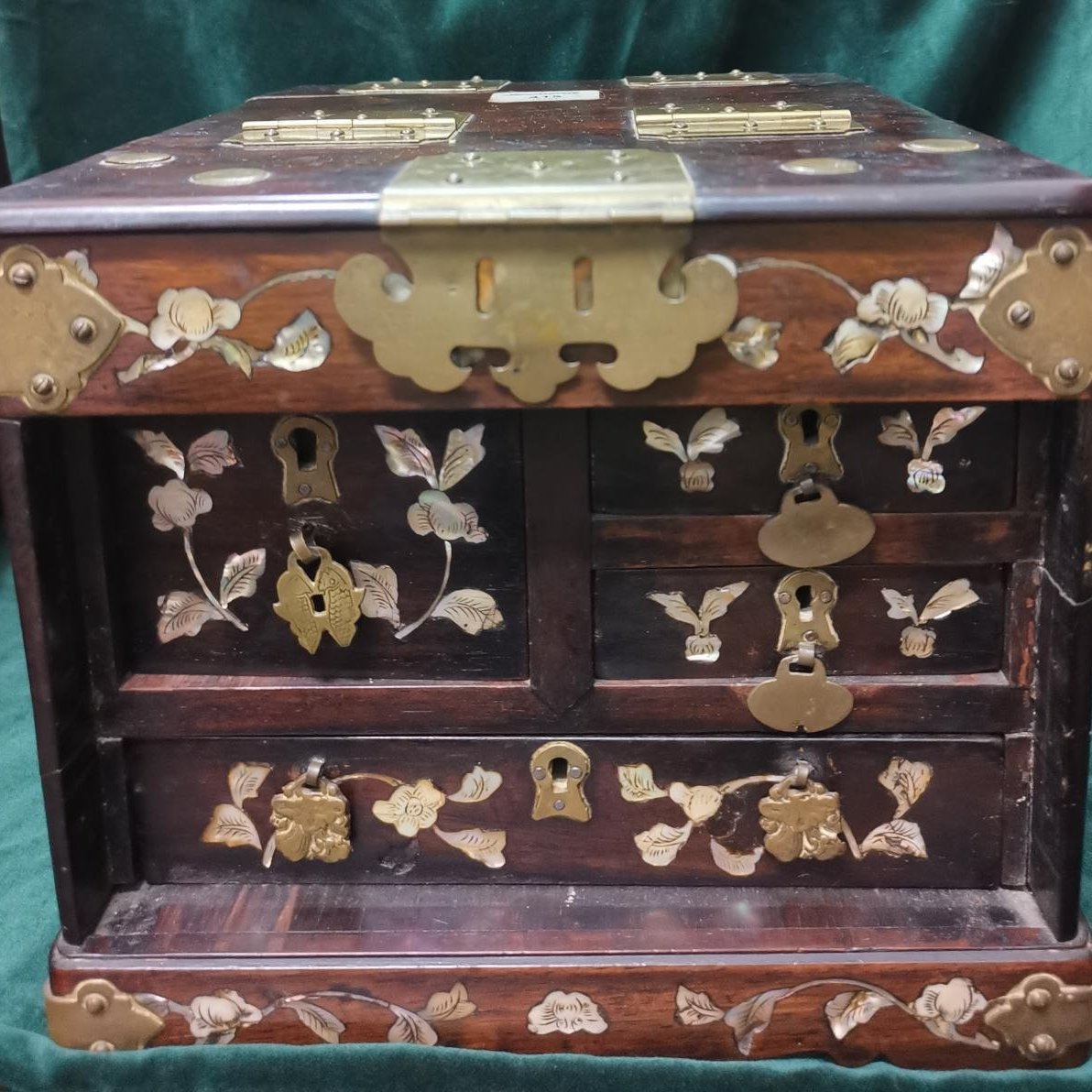 十九世紀末酸枝木鑲貝古董化妝箱| Yahoo奇摩拍賣