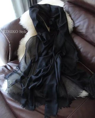 KIMIKO style✿頂級觸感100% Cashmere喀什米爾羊絨300支紗超薄戒指絨大披肩圍巾(經典黑)