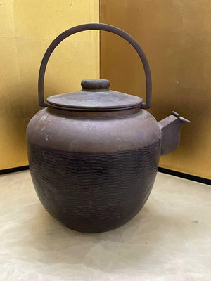 日本老銅壺 底部有款 少一個提梁 低價處理 免運 偏遠地區不