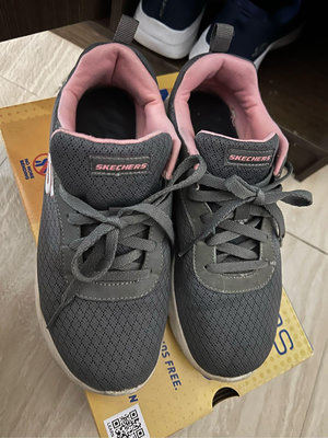 Skechers 運動鞋 女 慢跑鞋球鞋 灰色 出清 有使用痕跡 不介意才購買 尺寸24.5