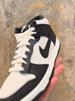 澤柒體育Nike Dunk Mid 黑白熊貓 中幫復古休閒滑板鞋 DV0830-102