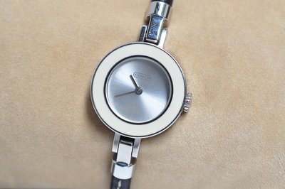 《寶萊精品》COACH 寇馳銀白双圓型手環女子錶