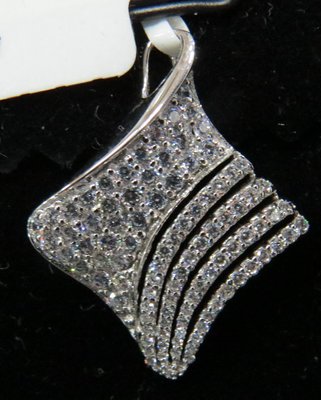 俐格鑽石珠寶批發 18K白金 鑽石墜子吊墜十字架 款號TP087 特價57,900 另售GIA鑽石裸鑽