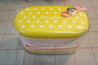 《散步生活雜貨-廚房散步》日本製 Porcupine - Lunch Box  水玉點點 兩層式  便當盒-黃色