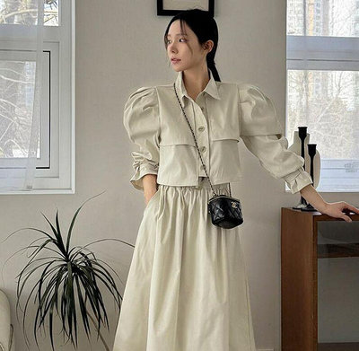 韓國 法式簡約翻領設計泡泡袖襯衫+高腰大擺半身裙套裝 (米色) KW-0304-124 CICIGO 預購