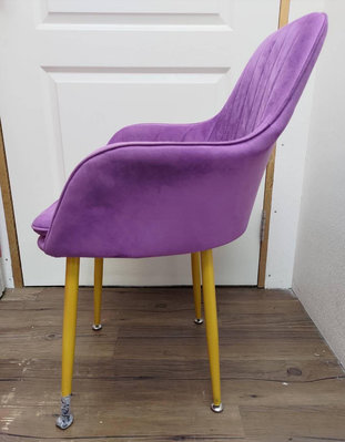 ￼紫色  北歐輕奢餐椅/化妝椅/椅子/餐桌椅/餐椅/伊姆斯椅/造型椅/辦公椅/休閒椅/美甲椅/（二手台北現貨）‼️限面交