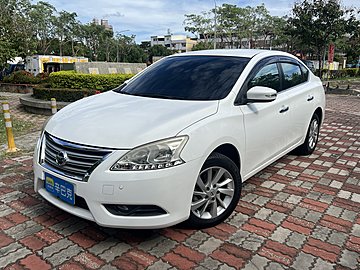 2013年 SENTRA 僅跑7萬公里