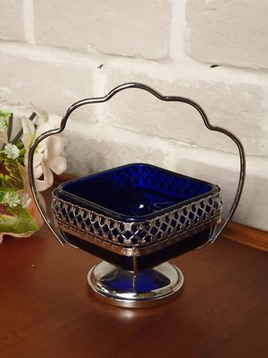【卡卡頌  歐洲古董】英國老件 鍍銀 鏤雕   藍玻璃   優雅古典  花朵  提籃   m0752✬