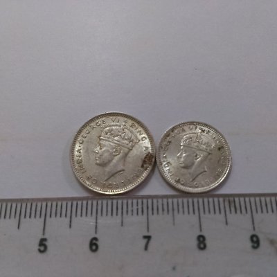 N19--1941年馬來西亞--5.10銀幣  2枚