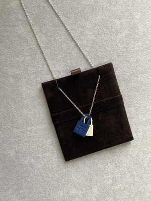 愛馬仕 真品 98-99新 閒置品 Hermes okelly 鎖頭 很漂亮的配色 女款皮飾 項鍊 （藍色銀釦） 付盒子 現貨 特價出售