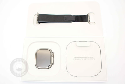 【高雄青蘋果3C】Apple Watch Ultra 2 49mm 鈦金屬錶殼 藍色配黑色越野錶環 S/M 保固2024-12  二手手錶#88153