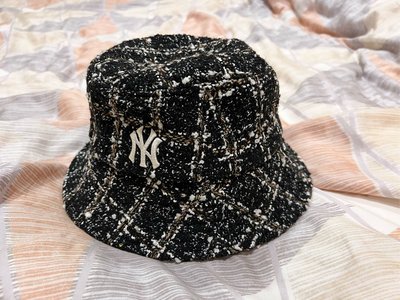 正版 近全新 黑色 MLB KOREA紐約洋基小香風NY刺繡漁夫帽 57cm a